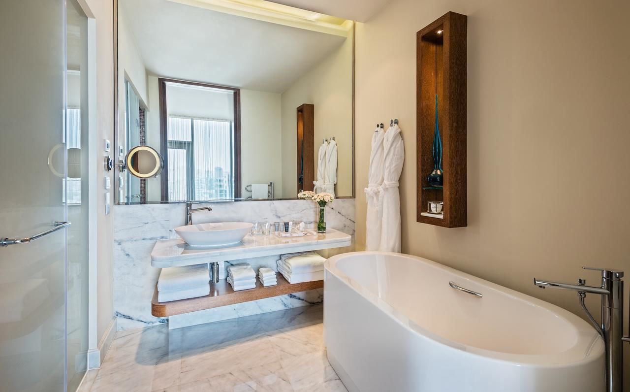 Отель JW Marriott Absheron Baku Hotel Баку