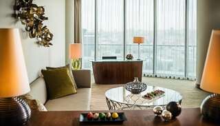 Отель JW Marriott Absheron Baku Hotel Баку Люкс Ambassador с кроватью размера «king-size» и доступом в представительский лаундж - Вид на море-1