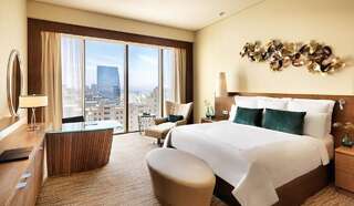 Отель JW Marriott Absheron Baku Hotel Баку Номер Делюкс с 1 кроватью размера «king-size» и видом на город-3