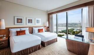 Отель JW Marriott Absheron Baku Hotel Баку Номер Делюкс с 1 кроватью размера «king-size» и видом на море-1